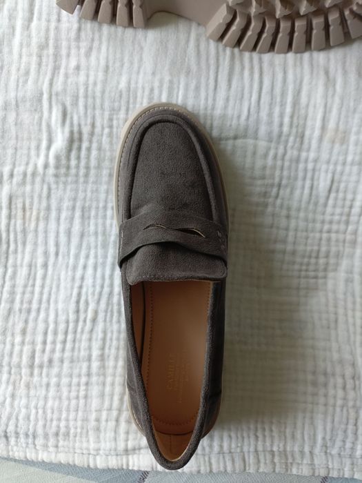 Продам новые лоферы