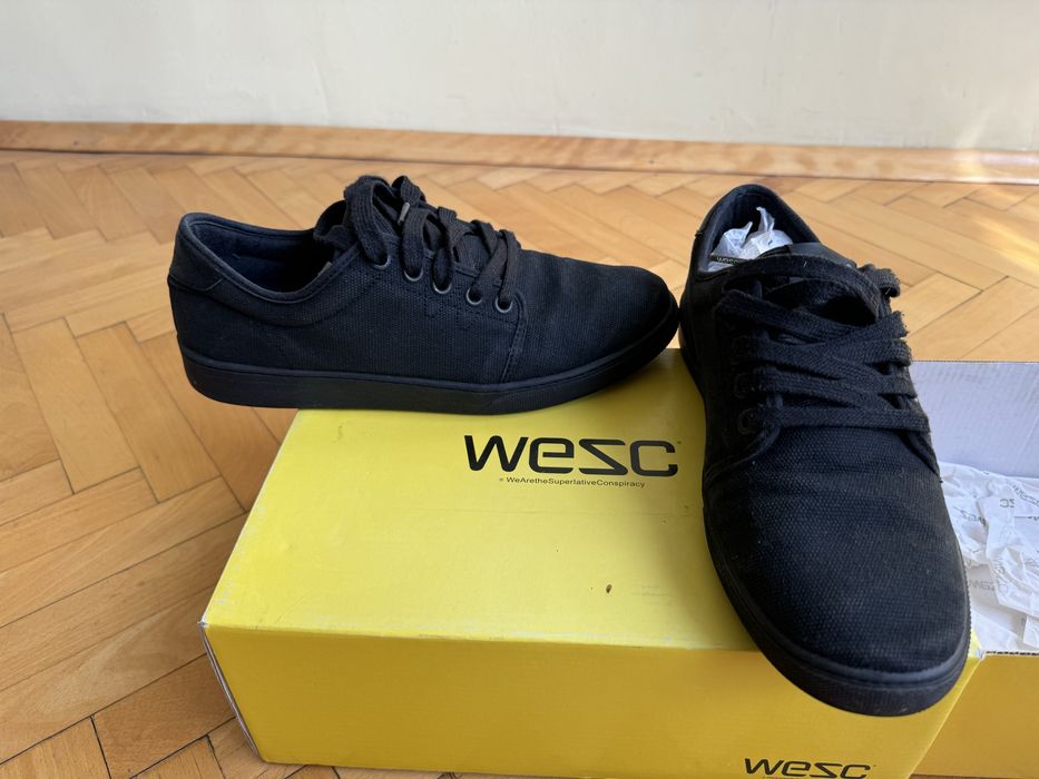 Малко носени обувки