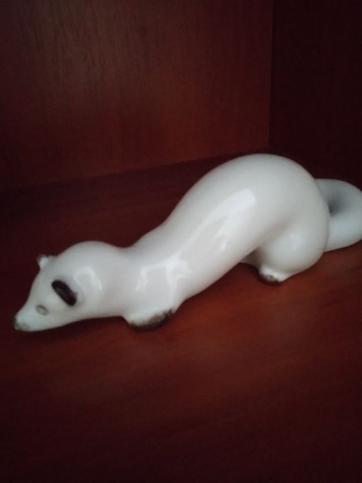 Статуэтка СССР, фарфор.