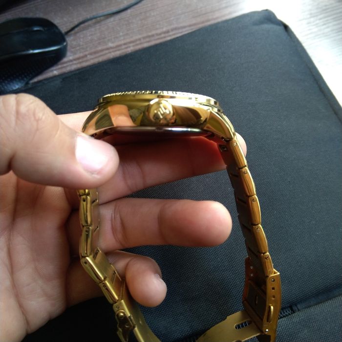 Продам мужские часы Naviforce