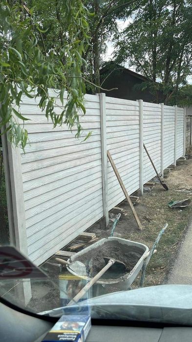 Prețuri bune pentru garduri stâlpi plăci de gard din beton  cu montaj