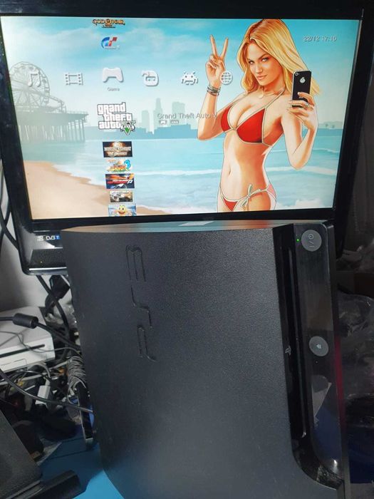 Consola PS3 modata si accesorii