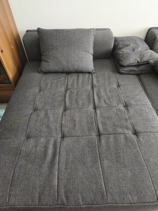 Canapea cu coltar, extensibila si cu spatiu de depozitare