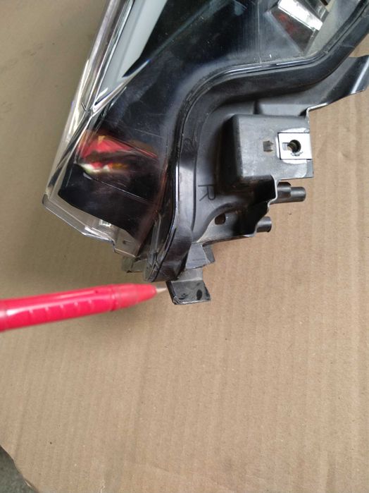 Фар десен Toyota C-HR 2021