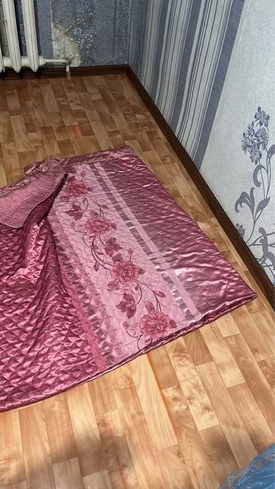 Постельное белье ,покрывало ,шторка