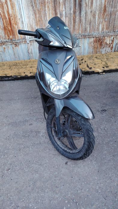 Vand scuter SYM fără permis