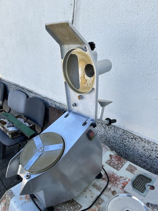 Машина за рязане на зеленчуци