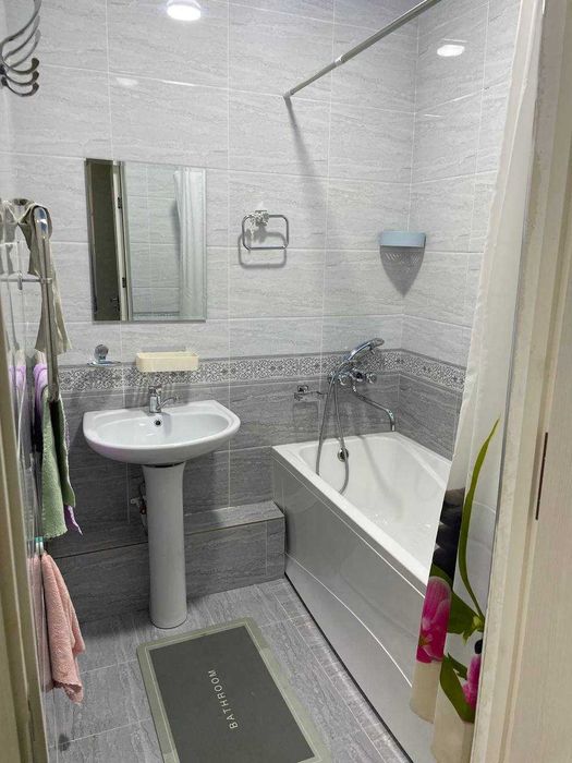 СРОЧНО ПРОДАЕТСЯ 5 комнатная квартира на КАРАСУ 2