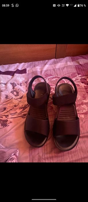 Sandale negre numărul 37