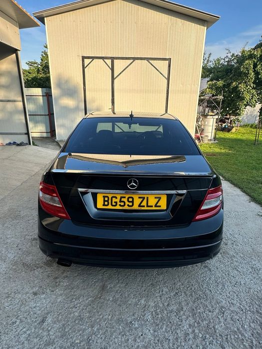 Vând Mercedes Benz C W204-2.2cdi