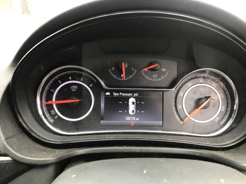 Dezmembrari / Dezmembrez / Piese Opel Insignia A (2008–2018)