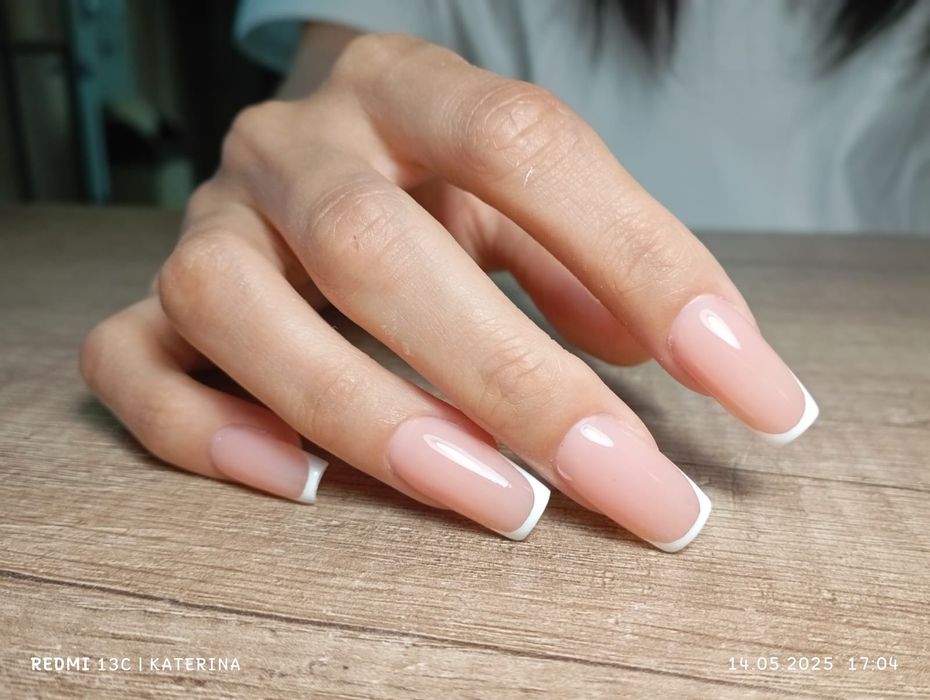 Наращивание, маникюр, гель.