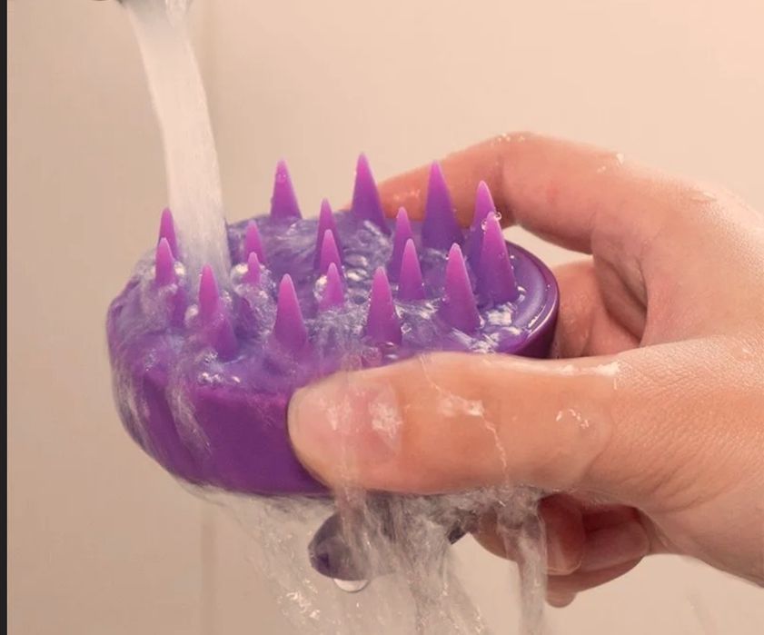 Щётка- массажёр новая в упаковке