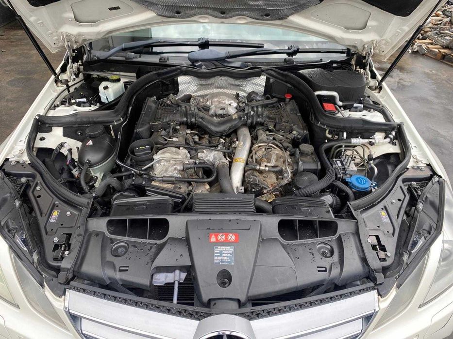 Dezmembrez mercedes e class w207 cabrio AMG/decapotare/far/bara/capota
