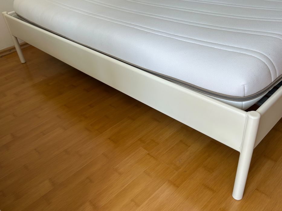 LÖNSET IKEA Pat Dublu de Centru, cu Saltea 160X200 cm