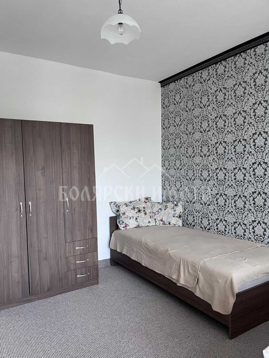 Дава се под наем Двустаен апартамент в Велико Търново, Чолаковци - 45 кв.м за 179 € - Снимка #3