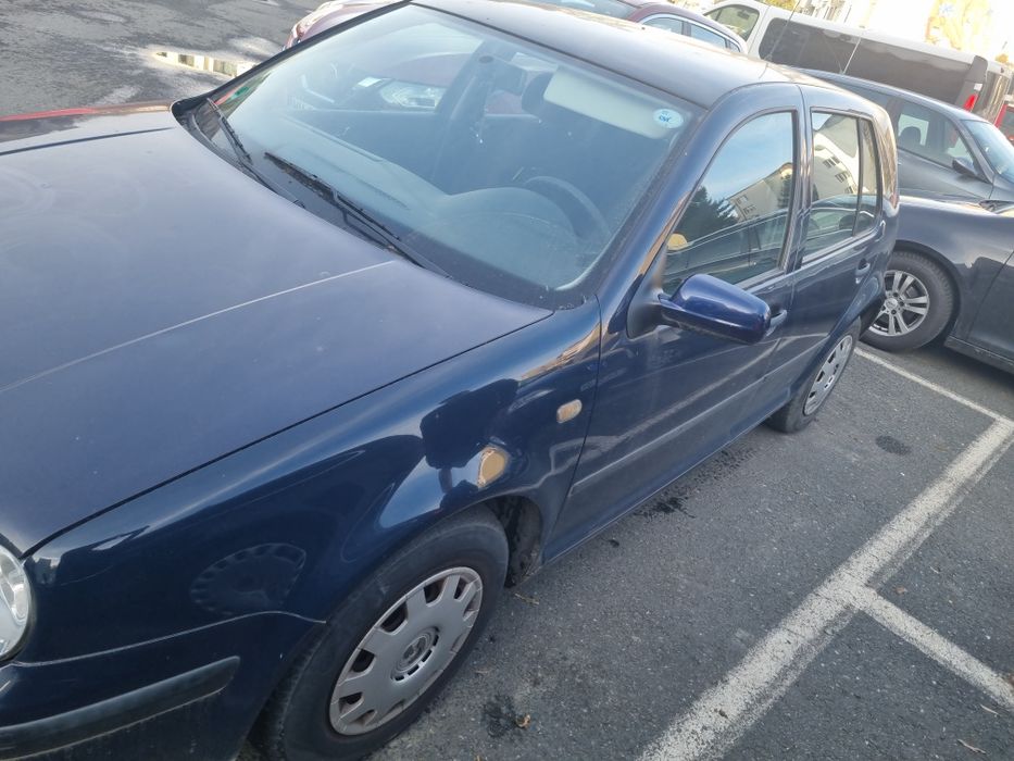 VW Golf 4, 1.4 cu AC, in stare buna