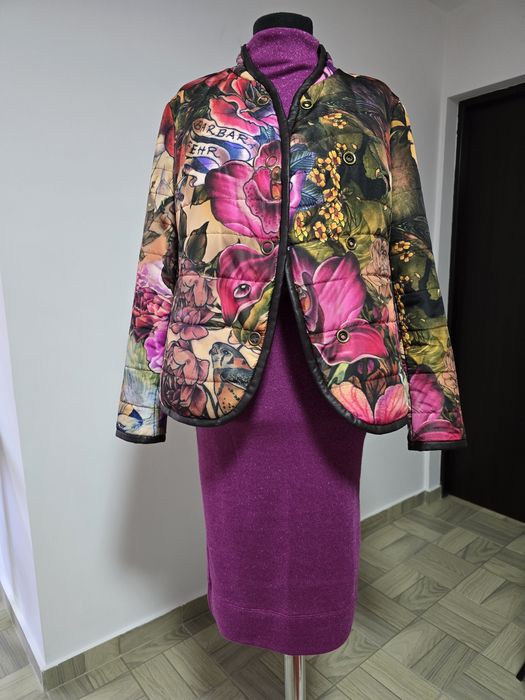 Geaca model de lux italian, imprimeu floral, perfectă pentru primăvară