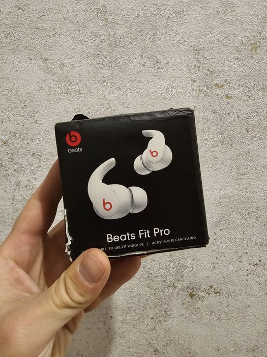 Beats fit pro с шумодавом