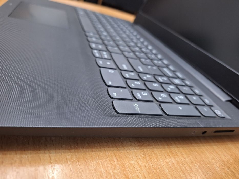 Laptop Lenovo Ideapad S145-15AST