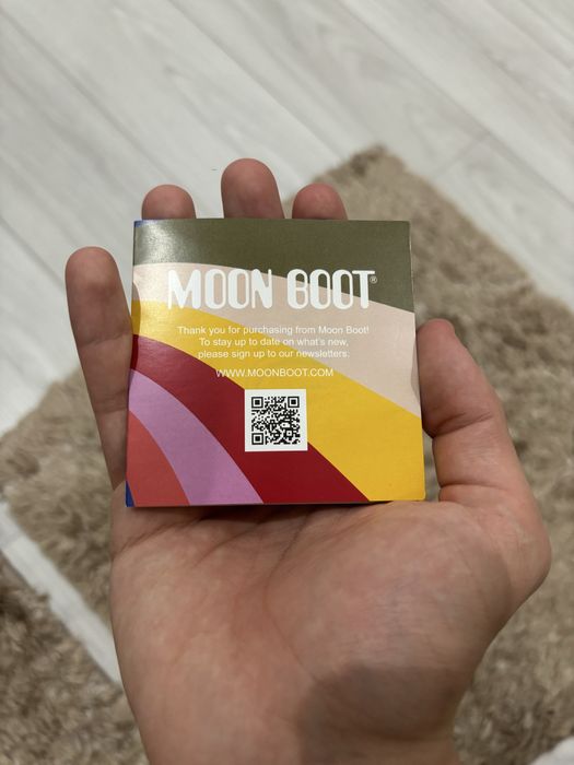 Женски ботуши-Moon boots