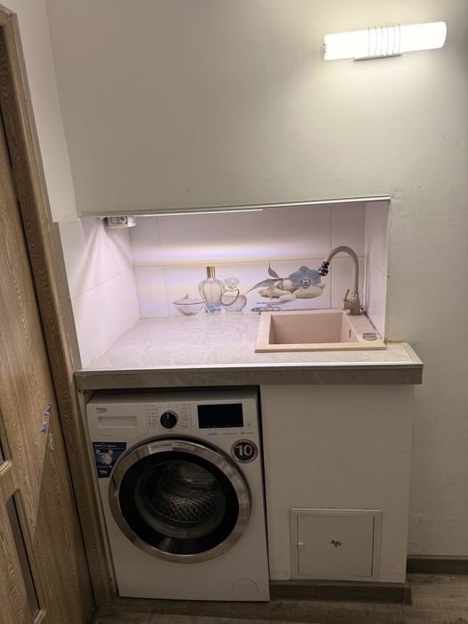 camera de camin garsoniera