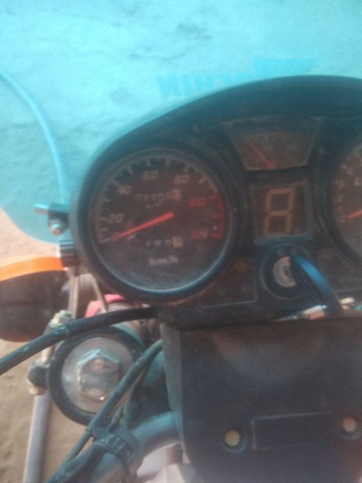 Lochin motosikil sotiladi yili 2023holati yangi