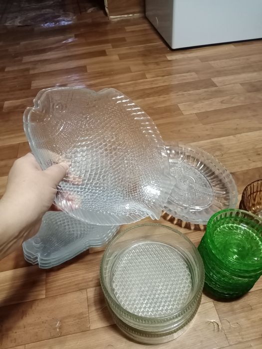 Продам посуду все отдам за 5000 тысяч