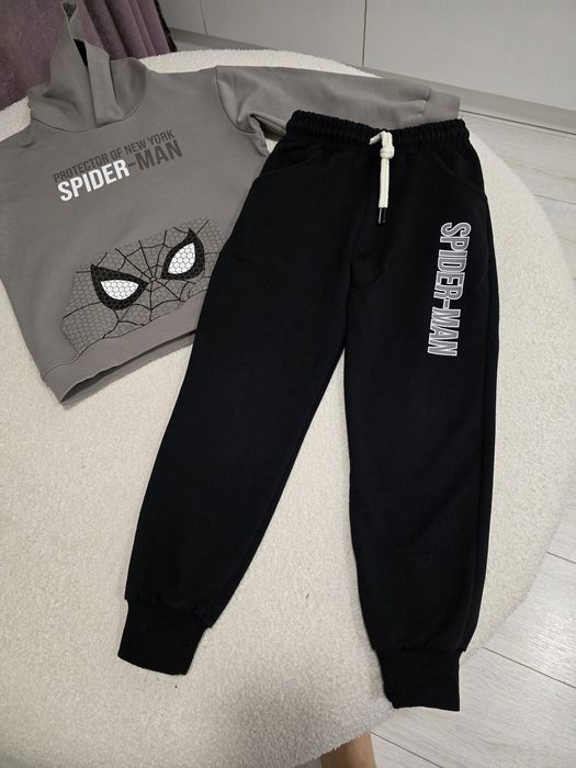 Продам детский костюм