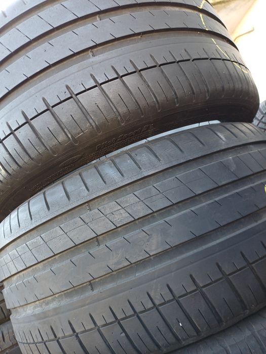 Гуми 255/35/18 Мишелин