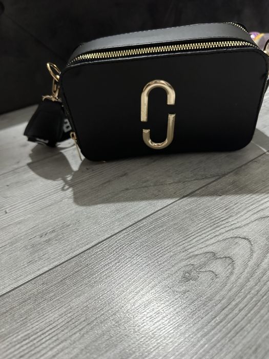 Rucsac si gentuta Guess