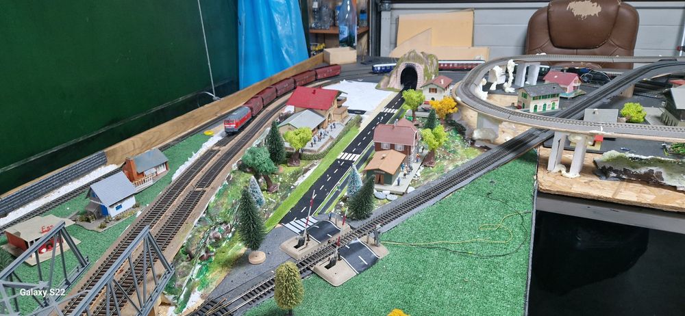 Trenuleț electric ho cu diorama