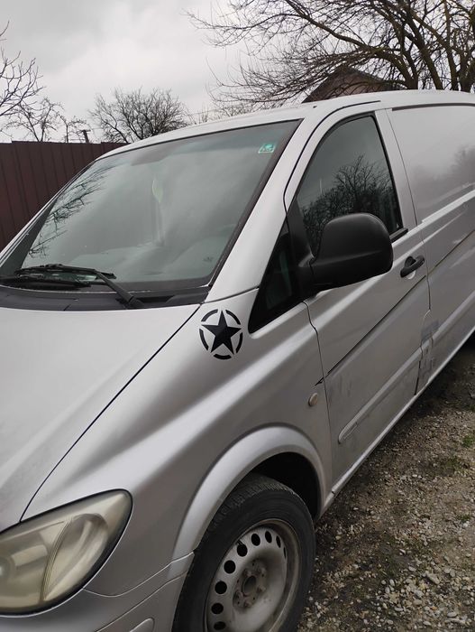 Vând Mercedes vito
