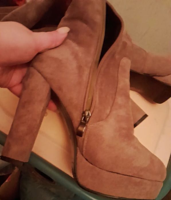 Ботфорды новые ,зима