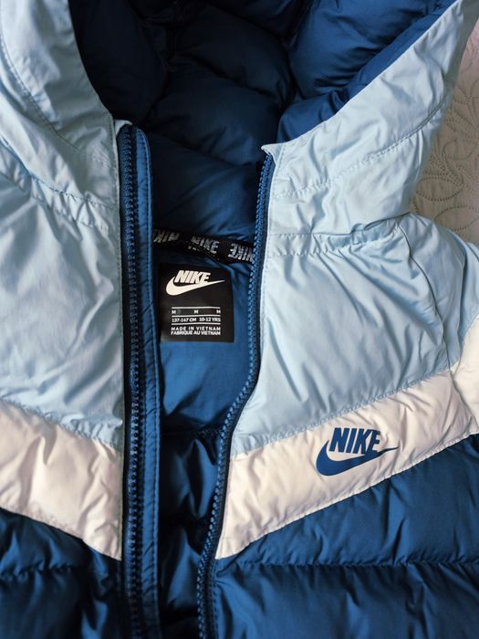 Зимно яке Nike без забележки