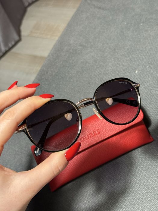 Слънчеви очила Guess