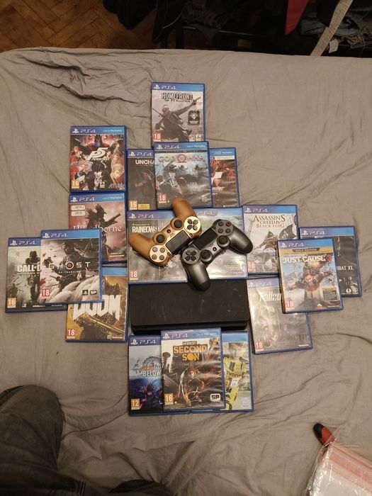 OFERTA Consola PS4 SLIM  + O mare colectie de jocuri