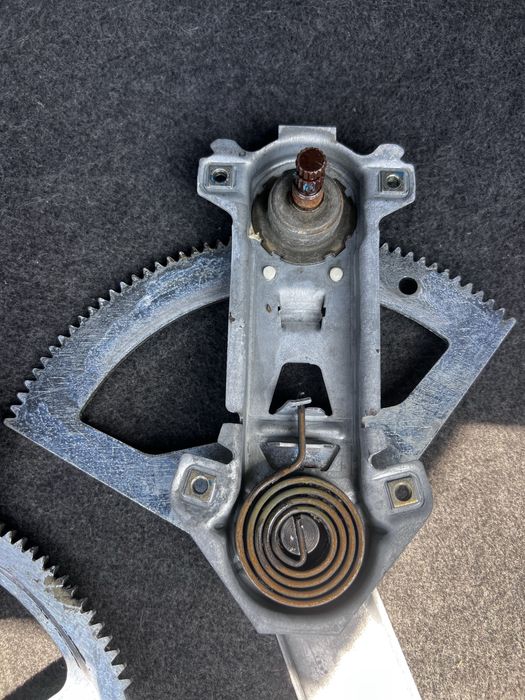 Стеклоподёмники на 190 механич