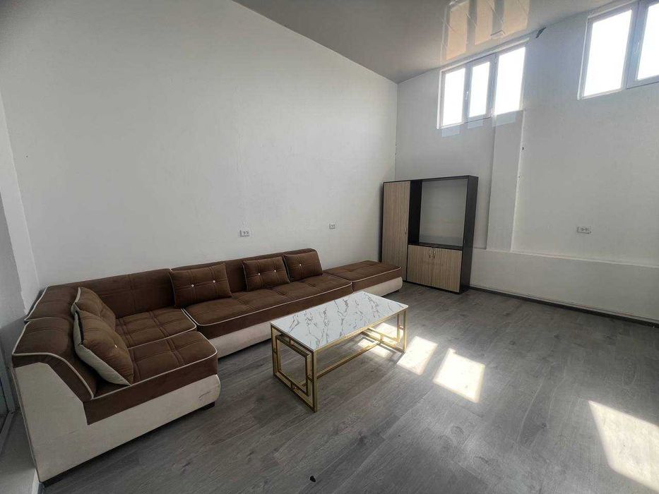 Mebel sotiladi: stol, shkaf, stul | Продается мебель: стол, шкаф, стул