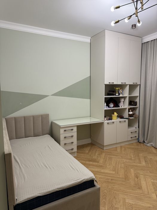 Продам кровать со шкафом