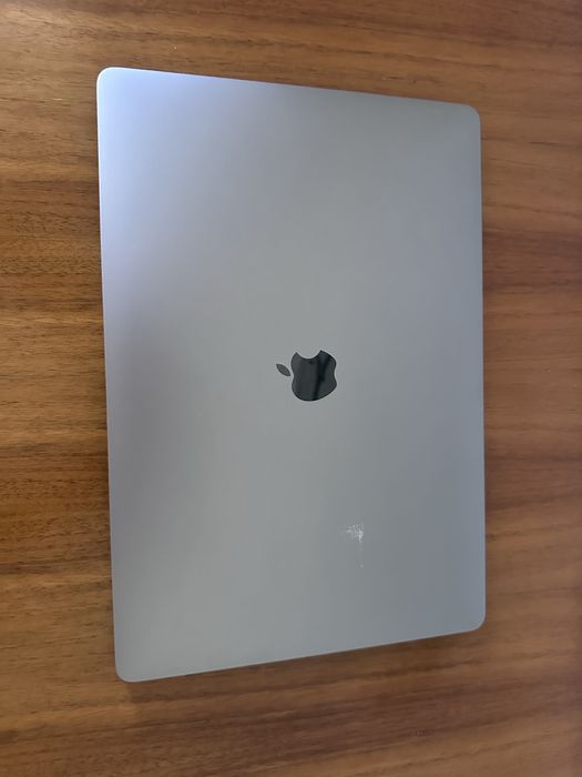 MacBook Pro 15” Retina 2017 | i7 2.8 GHz | 16 GB RAM | SSD 256 GB