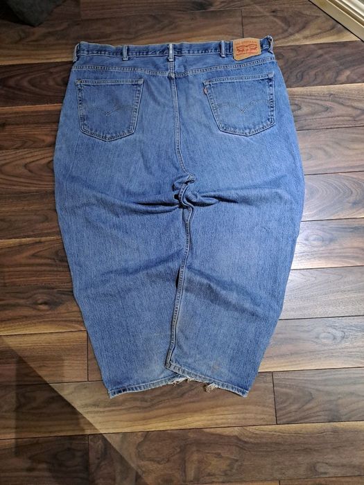Levi's big jeans