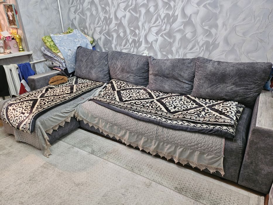 Диван продам срочно