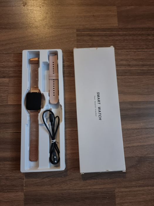 Smartwatch damă.