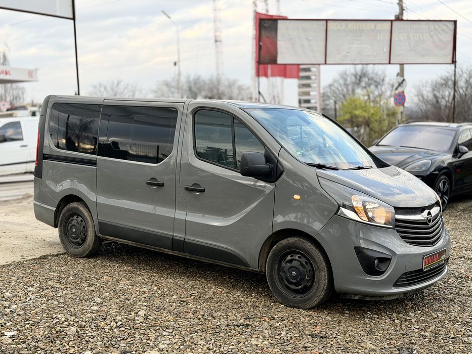 • Inchirieri Auto 8+1 / Duba de inchiriat /  • Dube si autoturisme !