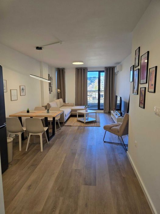 Дава се под наем Двустаен апартамент в София, Център - 70 кв.м за 489.6 € - Снимка #1