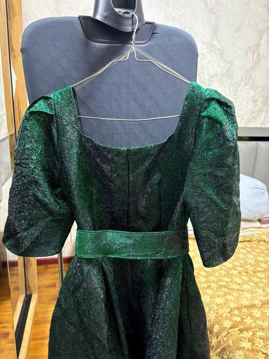 Платье женское вечернее