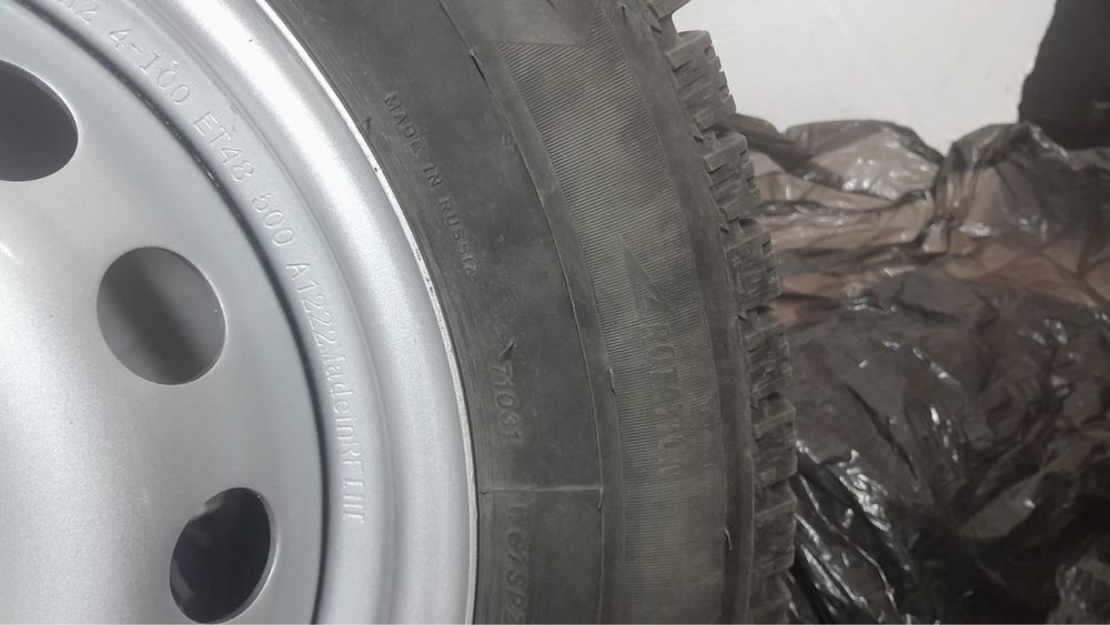 Продам запаску с диском  195/65 R15 бу