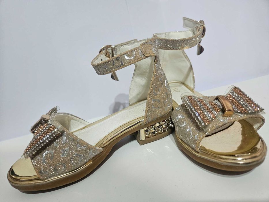 Официални детски сандали