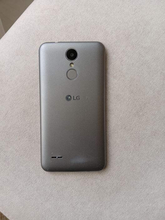 Продам смартфон LG- X230